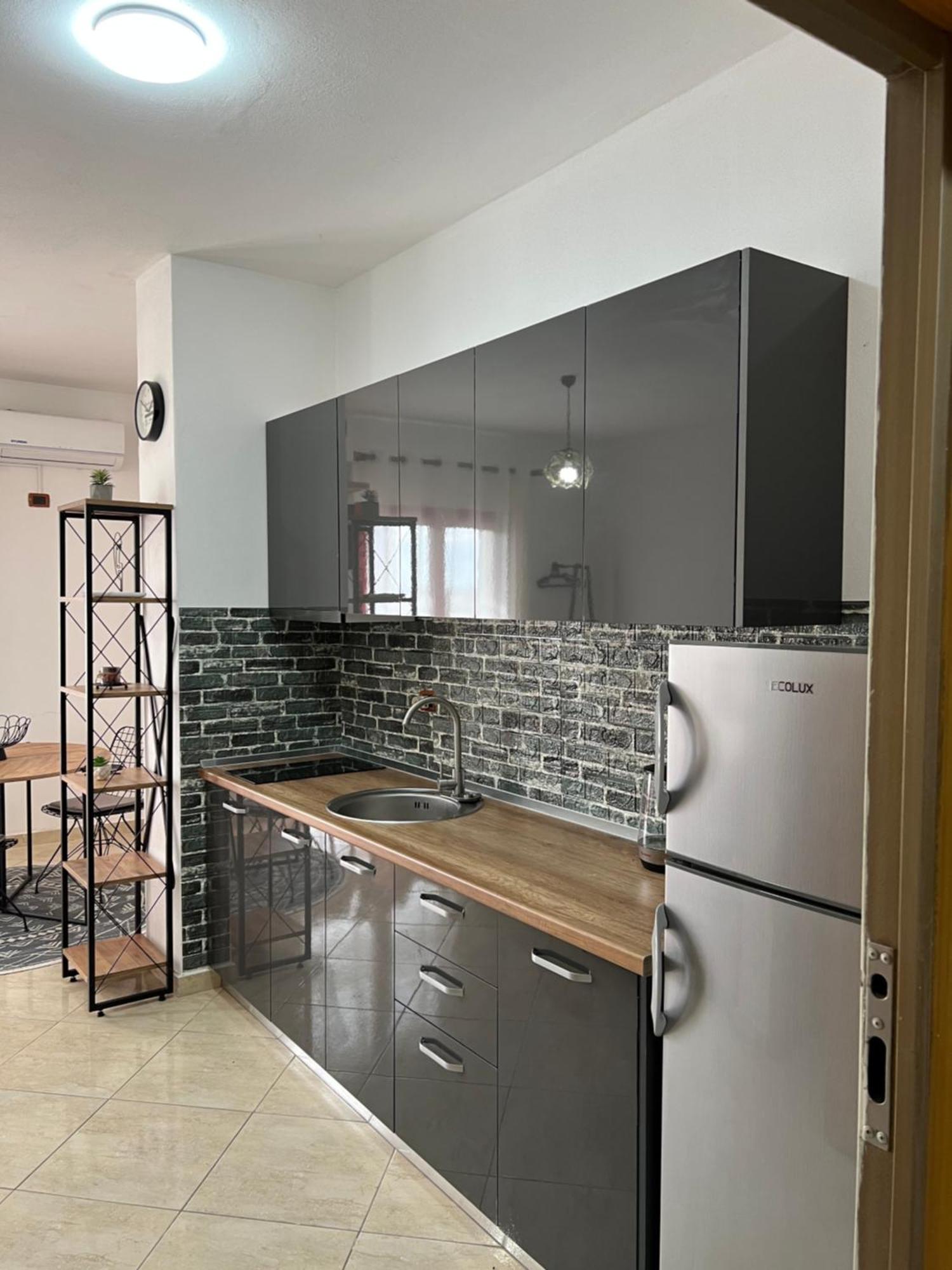 Mila Apartment Durrës Esterno foto
